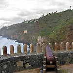 Βίλα In Protected Space In Front Of The Sea