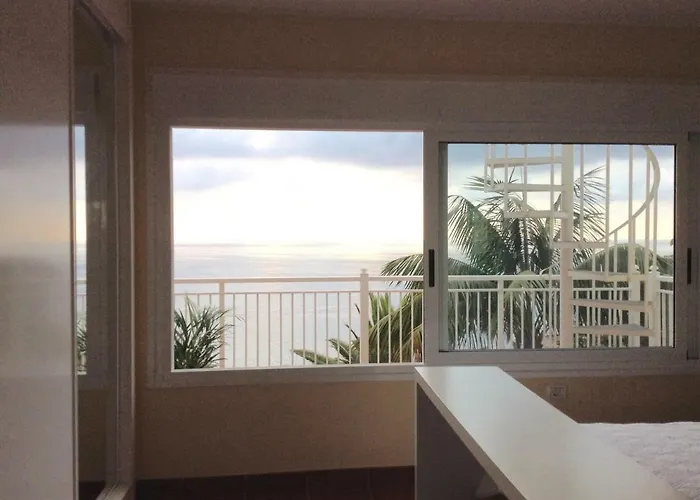 Villa In Protected Space In Front Of The Sea *