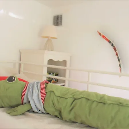 In Protected Space In Front Of The Sea וילה