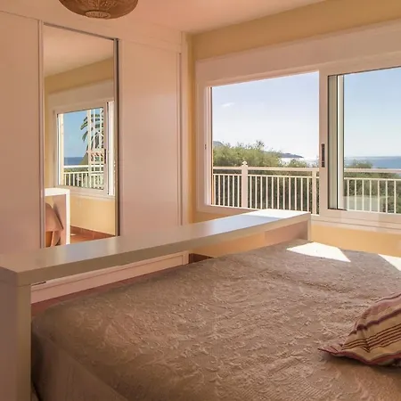 Villa In Protected Space In Front Of The Sea